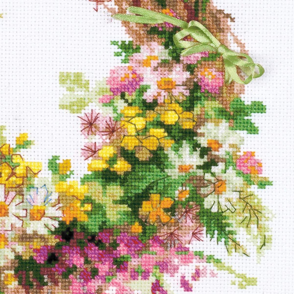 Wreath with Fireweed - Cross Stitch Kit from RIOLIS Ref. no.:1456